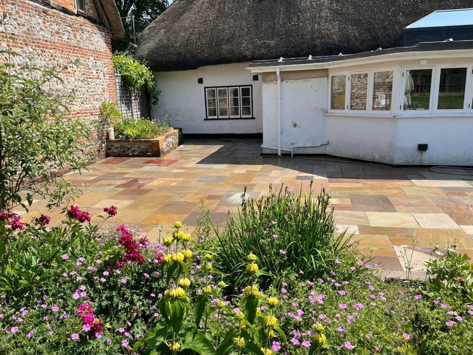 Brick extension on rural Berkshire property by Green's Brickwork & Building